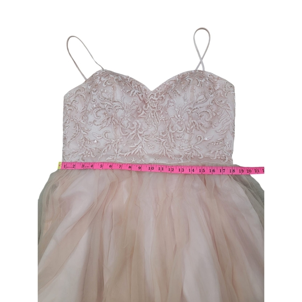(W) Light Pink Dress From Madeleine Gardner - Picture 5 of 6